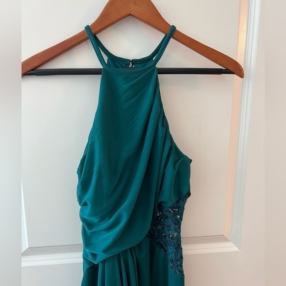 David's Bridal High-Neck Mesh Dress w/ Lace
Inset Bridesmaid/Prom/Formal - Picture 2 of 16